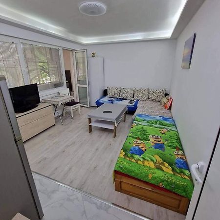 Lux Apartman Plovdiv Kültér fotó